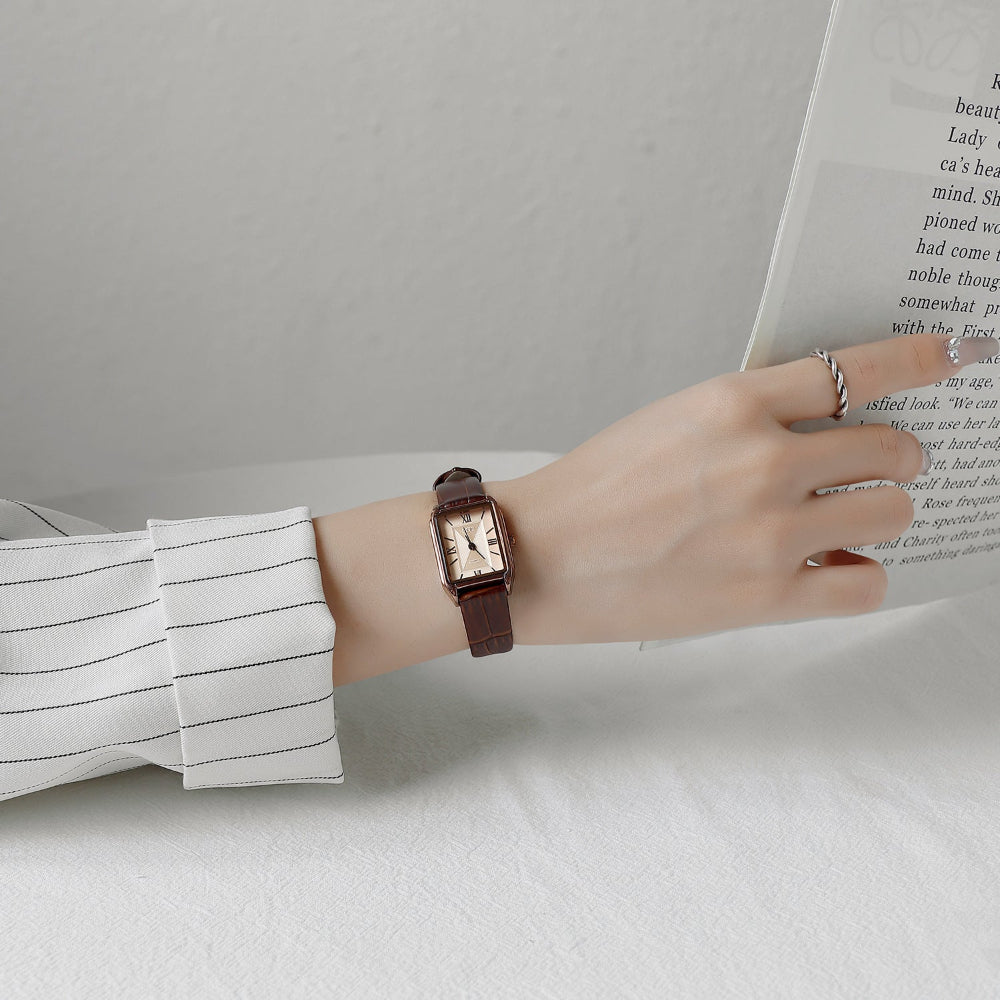 Women's Retro Elegant Waterproof Small Square Watch