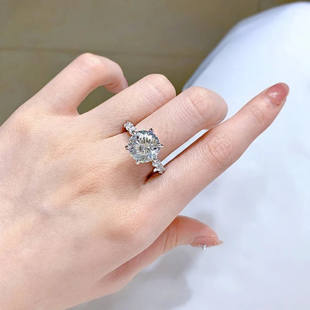 Women's 5 Karat Cut Full Moissanite Luxury Ring