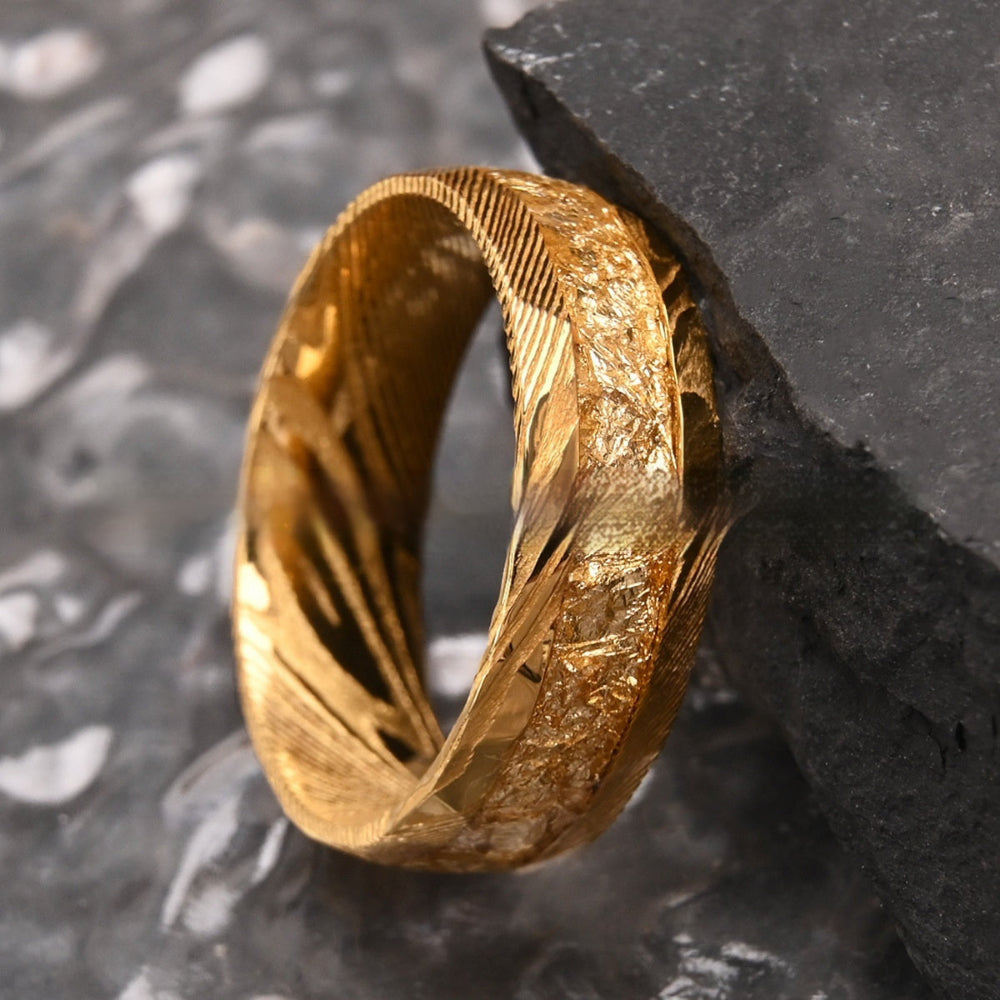 Middle Inlaid Gold Damascus Steel Ring