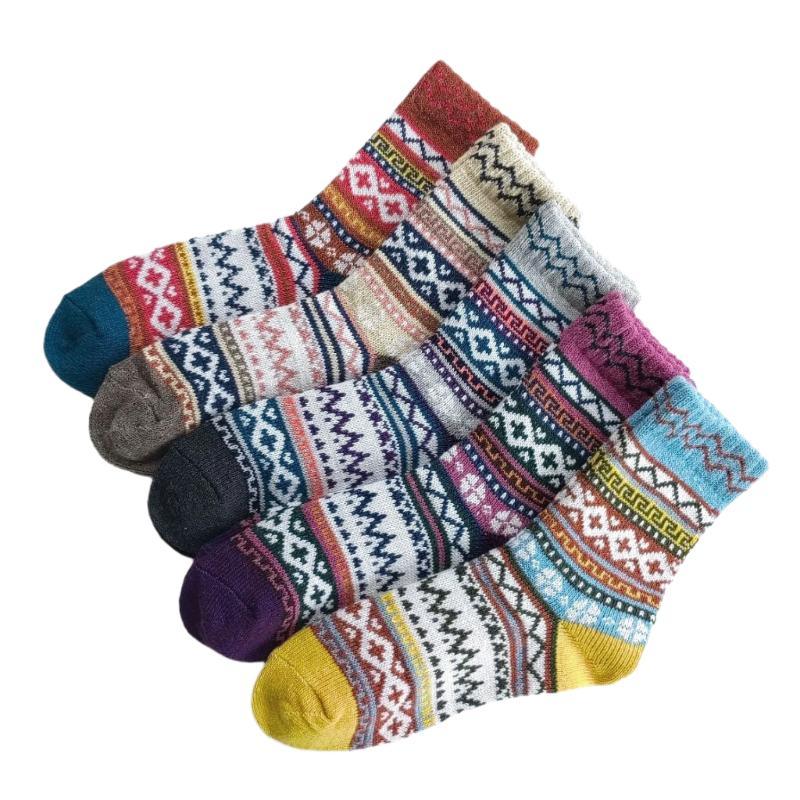 Thick Knitted Winter Wool Socks With Medium Tube - Weriion