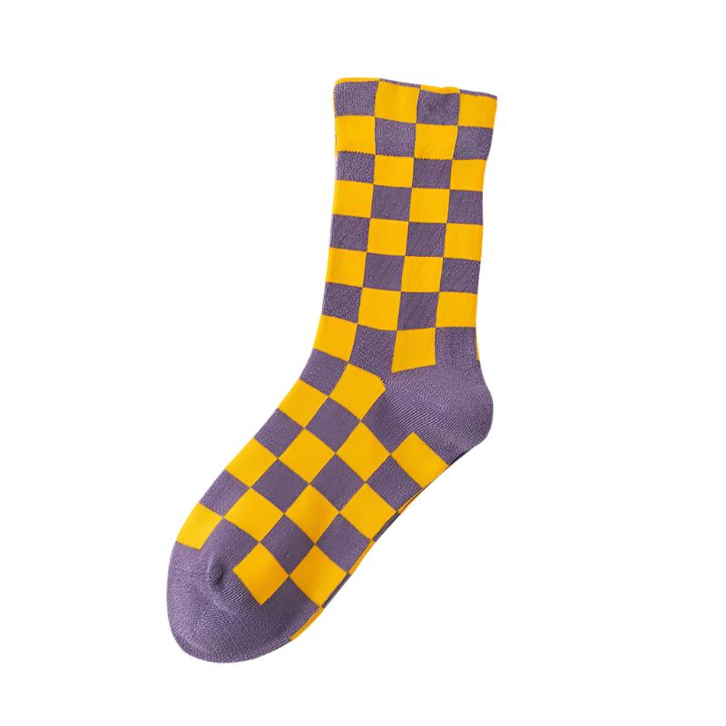 Women's Chessboard Plaid Contrast Color Tube Socks - Weriion