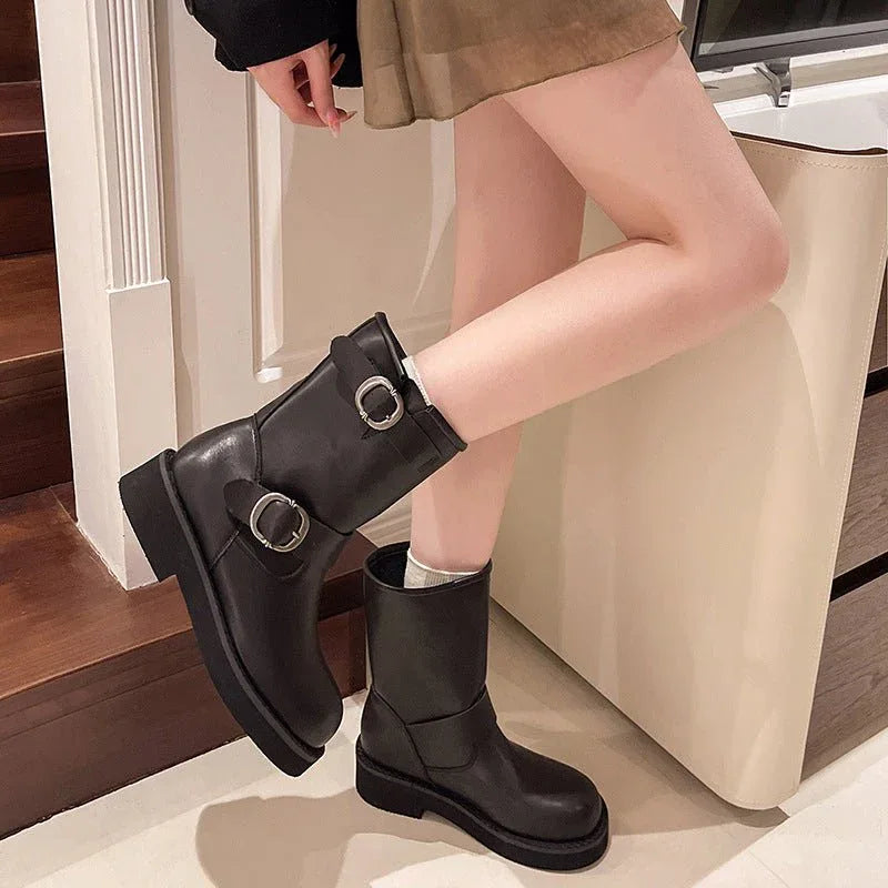 Women's Round Toe Vintage Martin Boots Shoes With Two Buckles - Weriion