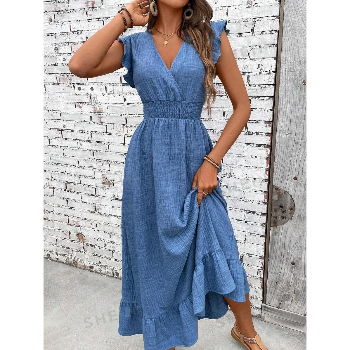 V-Neck Ruffled Sleeve Solid Color Leisure Dress