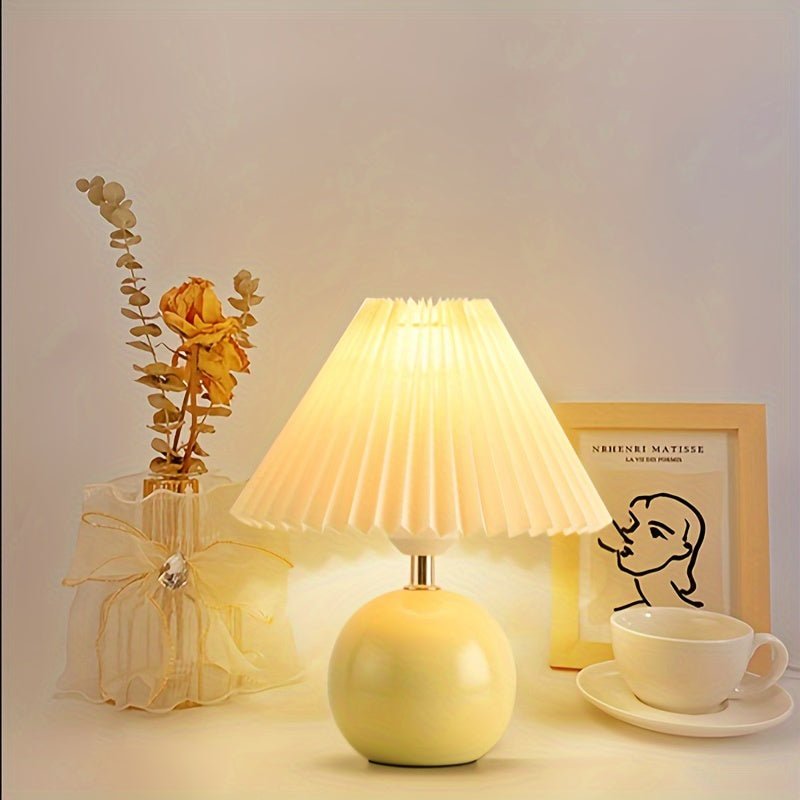 Ceramic Bottom Pleated Scandinavian Retro Table Lamp With USB Push Button Switch Bedroom Bedside Decoration - Weriion