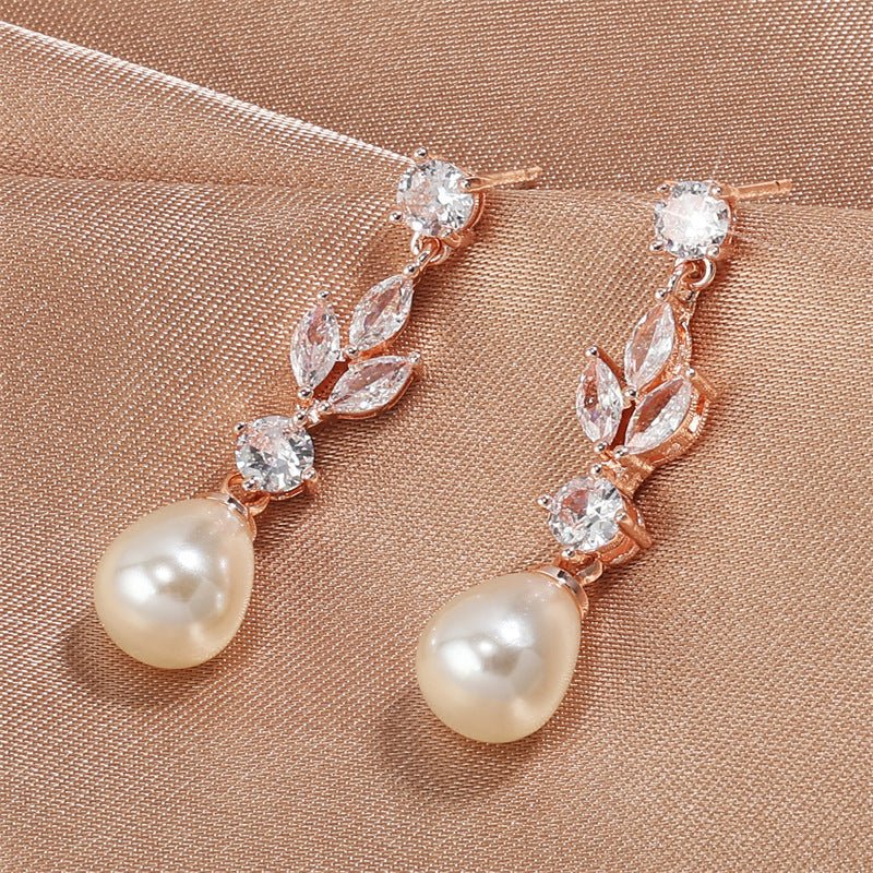 Women's Elegant Pearl Earrings - Weriion