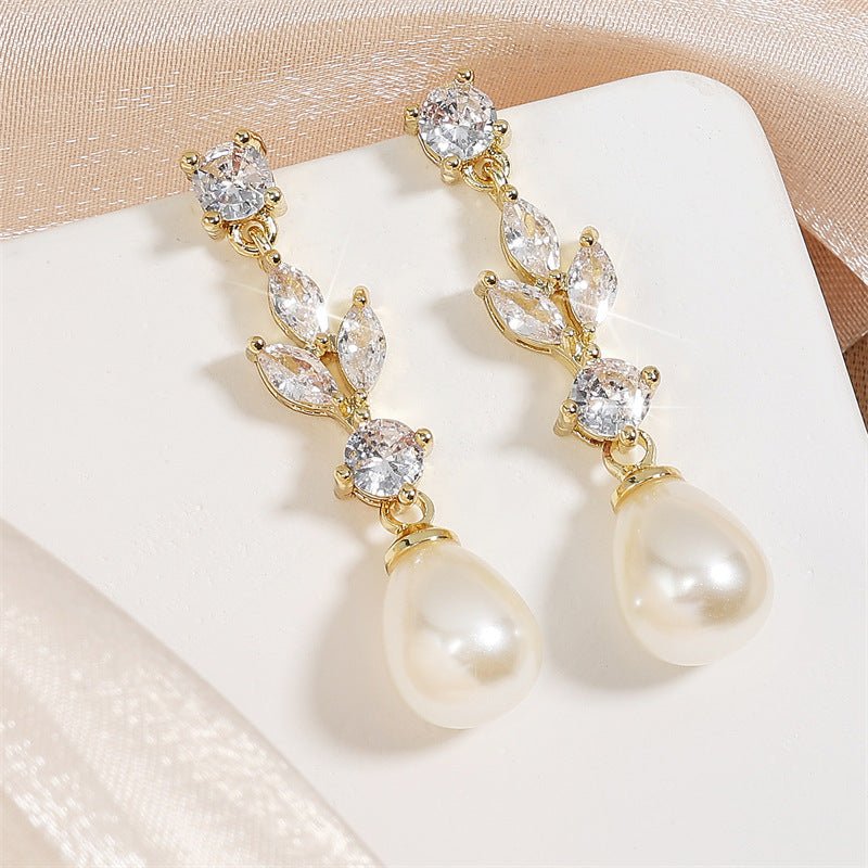 Women's Elegant Pearl Earrings - Weriion