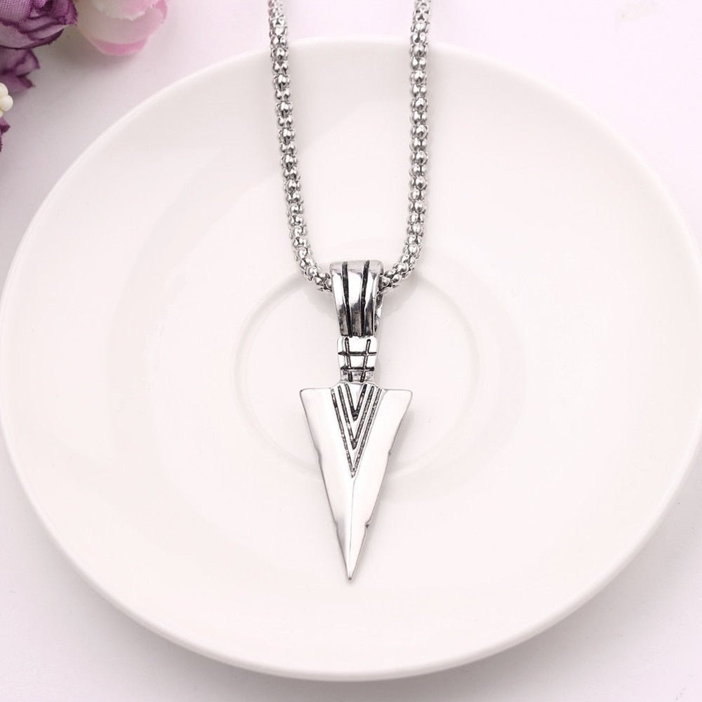 Long Necklace with Arrow Pendant - Weriion