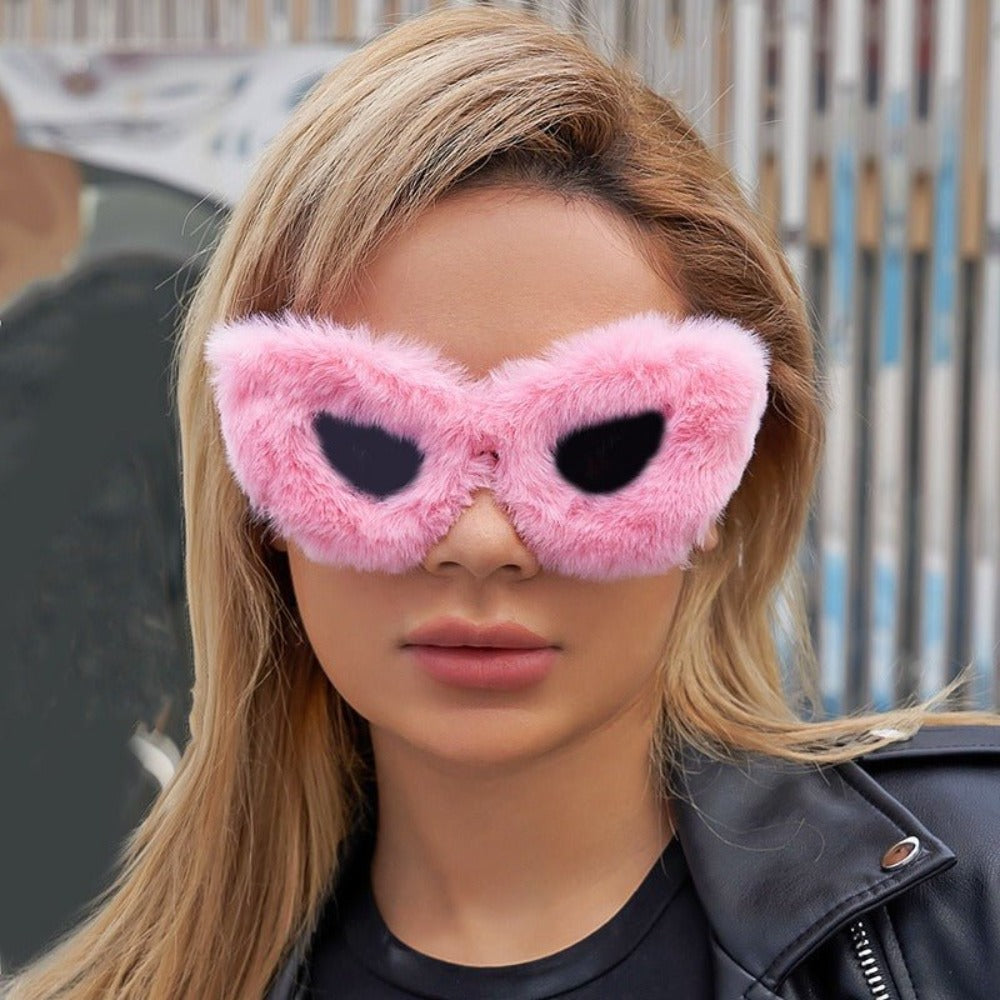 Women's Plush Cat Eye Sunglasses - Weriion